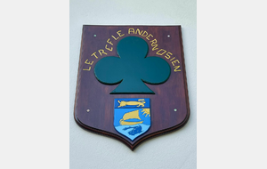 Ecusson du Trèfle remis à neuf